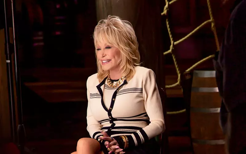 Dolly Parton At Opening Of Pirates Voyage - Pigeon Forge