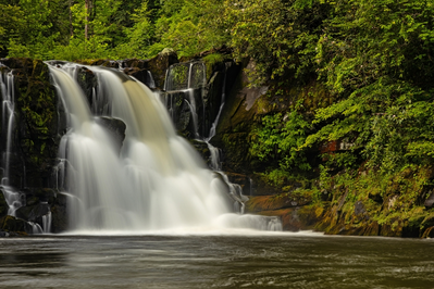 Abrams Falls in Cades Cove