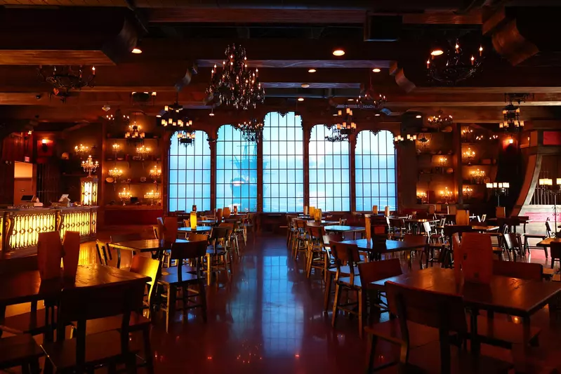 Pirates_Voyage_PCB_Blackbeards_Quarters